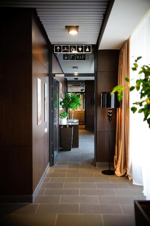 Voyage Hotel Караганда Экстерьер фото